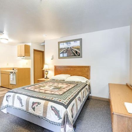 Alpine Inn Motel Cooper Landing Buitenkant foto