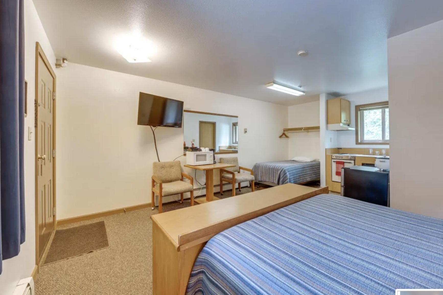 Alpine Inn Motel Cooper Landing Buitenkant foto