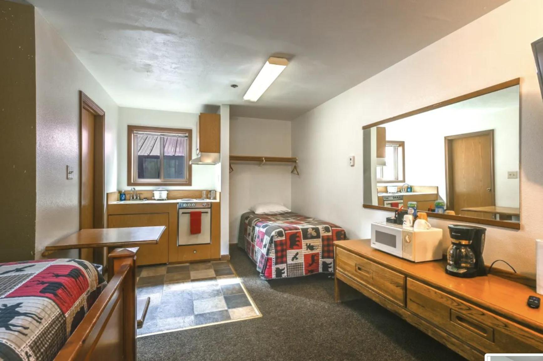 Alpine Inn Motel Cooper Landing Buitenkant foto