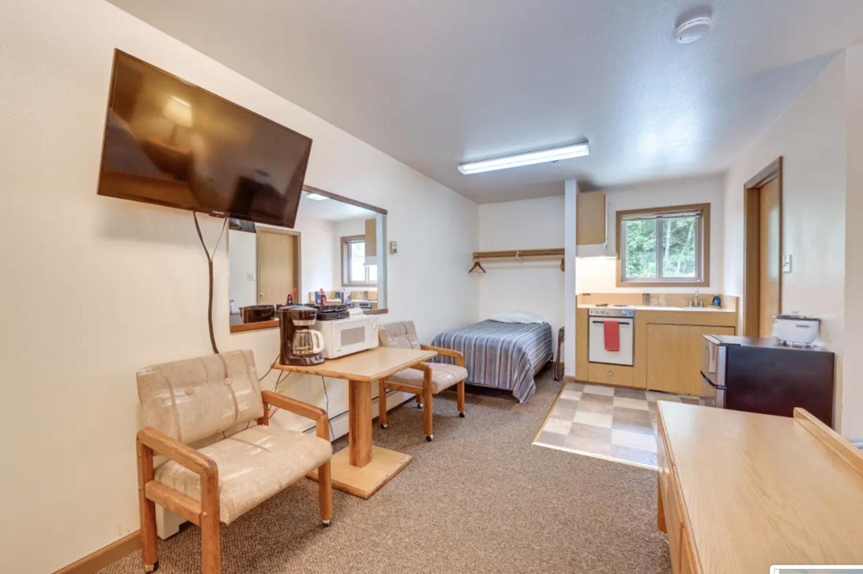 Alpine Inn Motel Cooper Landing Buitenkant foto