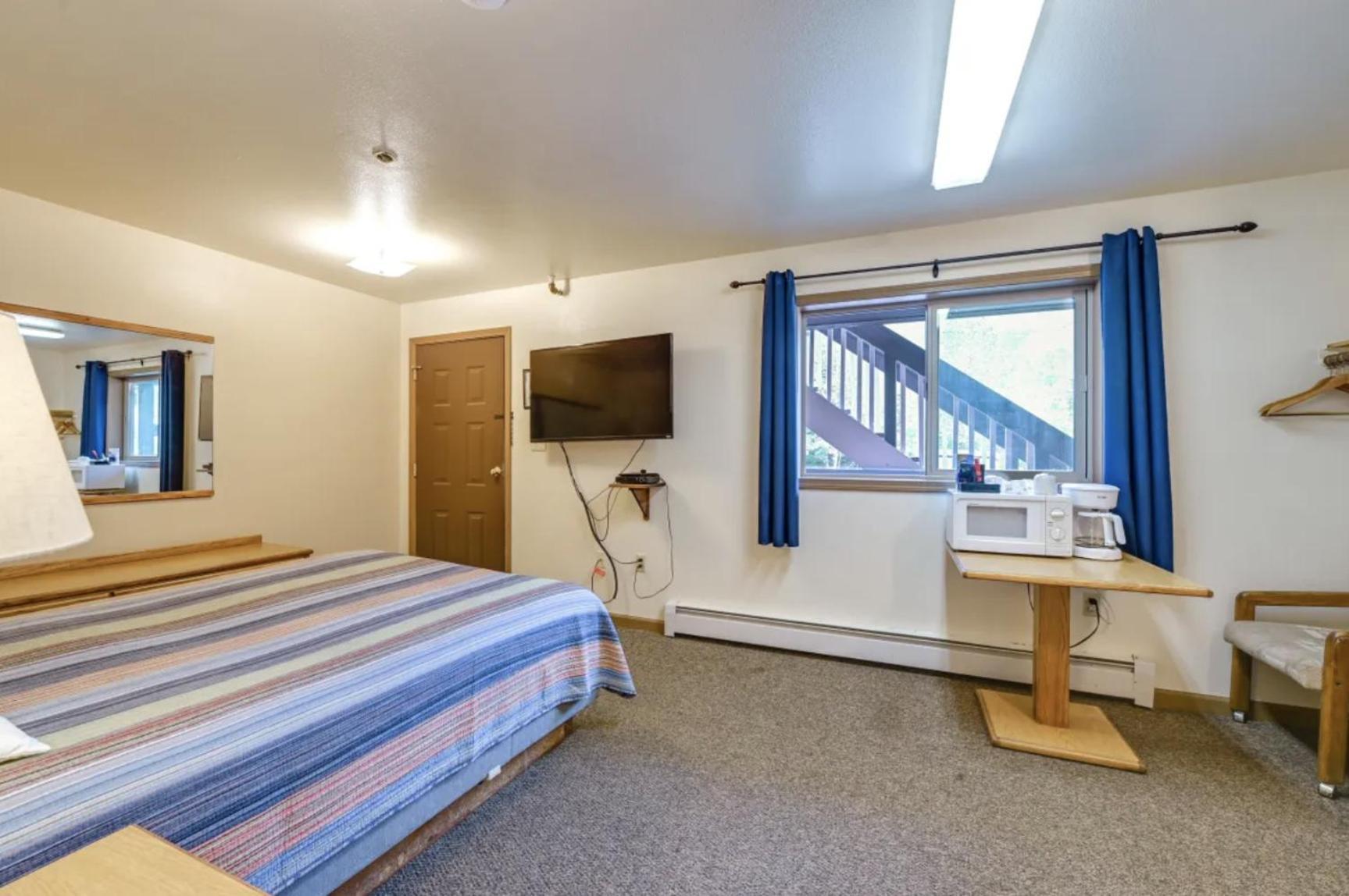 Alpine Inn Motel Cooper Landing Buitenkant foto